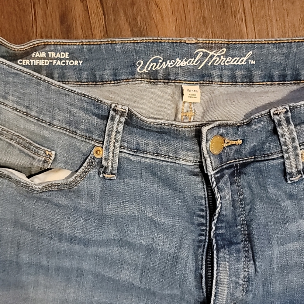 Universal Thread High Rise Curvy Skinny - Picture 2 of 2